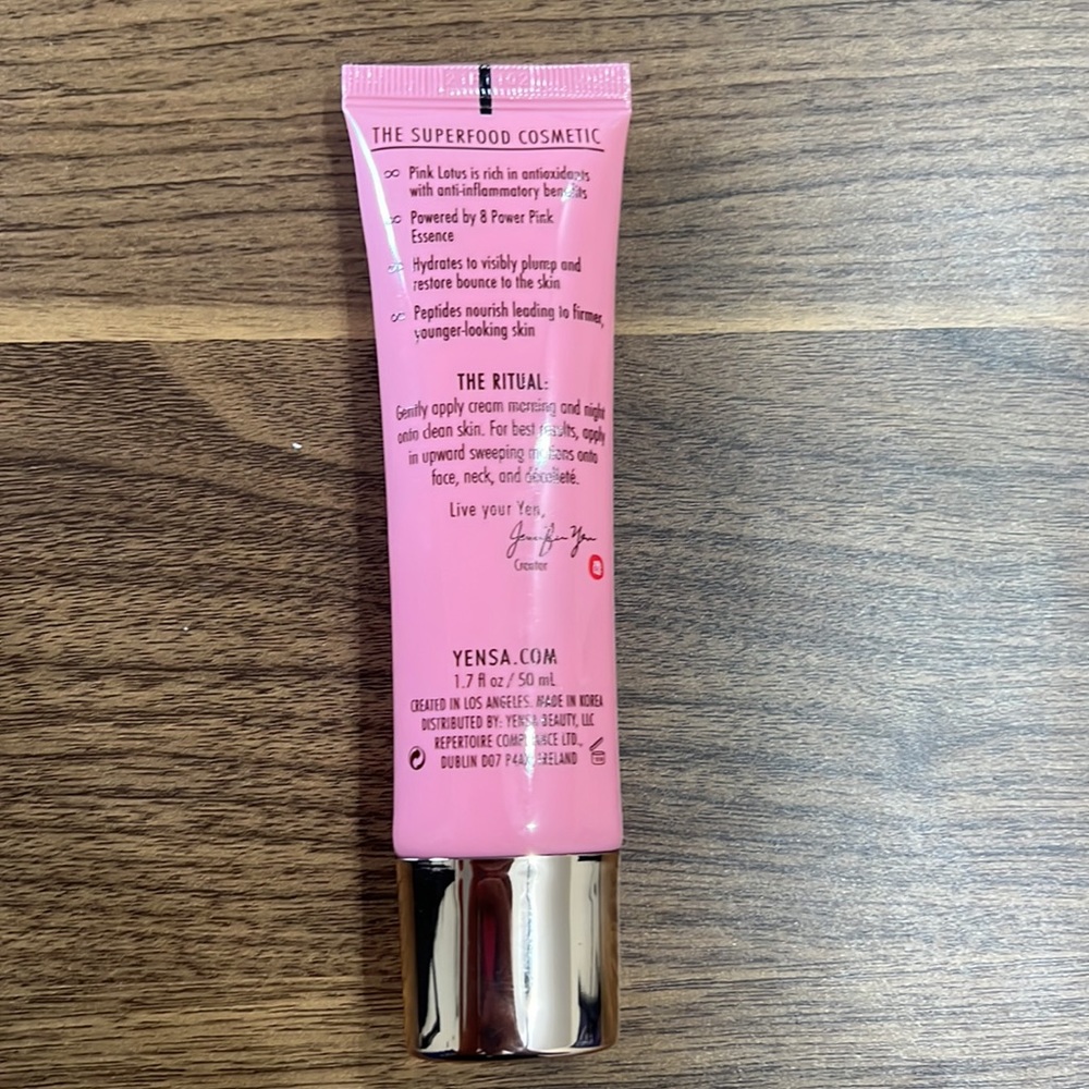 NEW - YENSA Pink Lotus Peptide Renewal Face Cream Full S 1.7oz - Picture 3 of 5